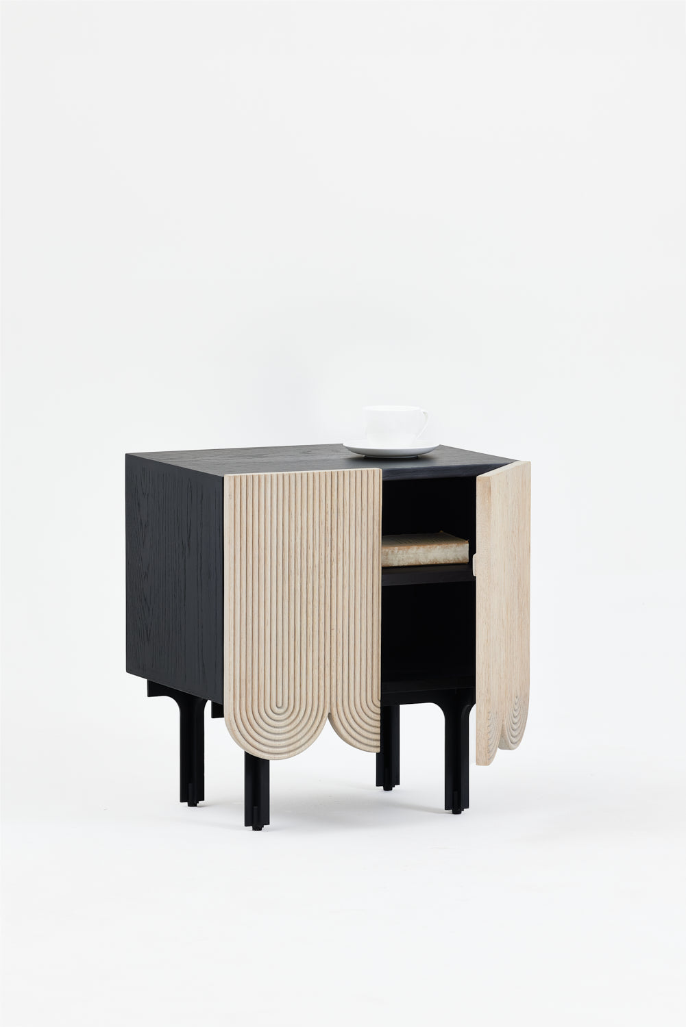 Esme Bedside