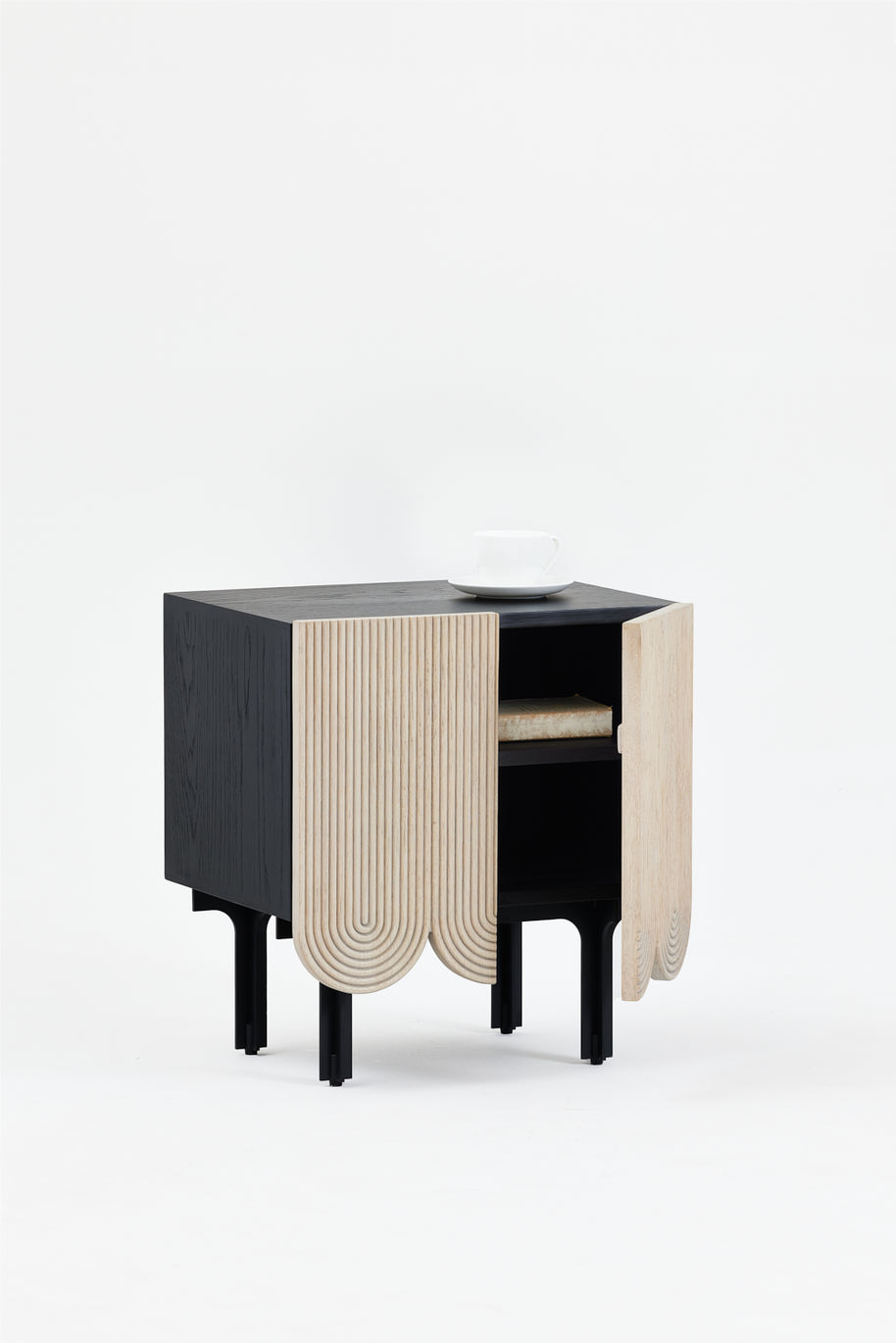Esme Bedside